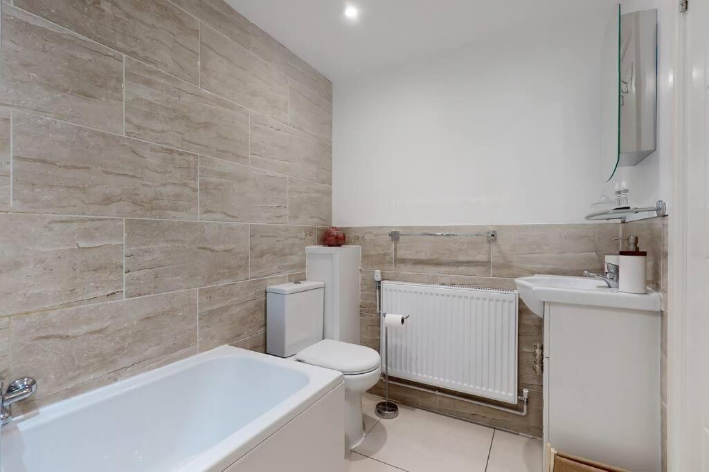 Lovely 2 Bedroom Apartment Near Highgate Station London Exterior foto