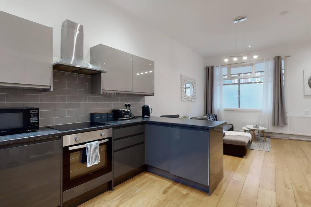 Lovely 2 Bedroom Apartment Near Highgate Station London Exterior foto